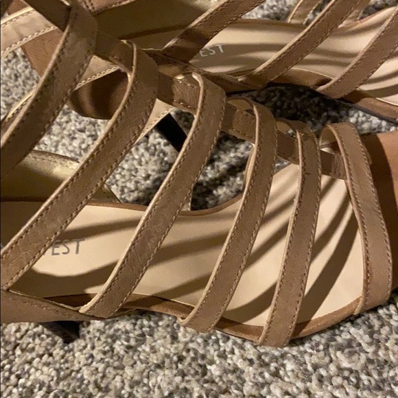 Shoes - Picture 2 of 6